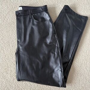 Abercrombie & Fitch High Rise 90s Straight Vegan Leather Pant (Curve Love)